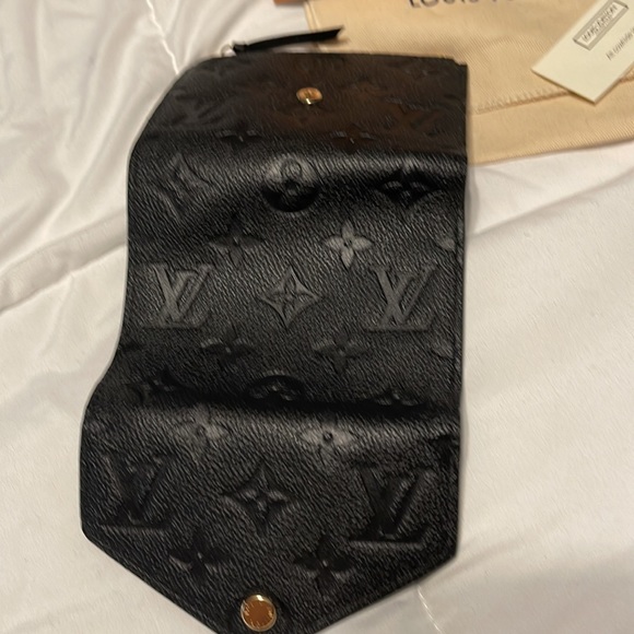 100% Authentic LV Victorine Wallet - Picture 4 of 7